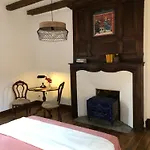Frühstückspension Aux Deux Lys 3*