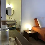 Aux Deux Lys Plazac