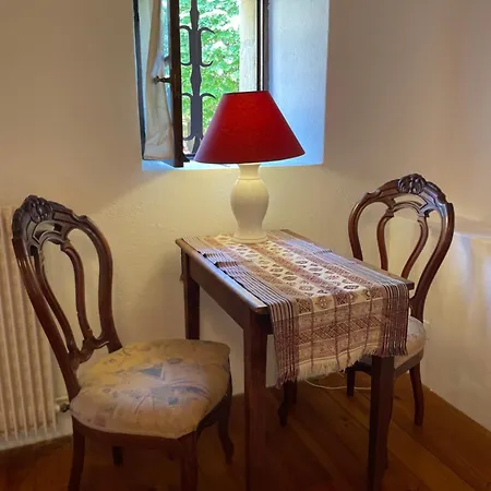 Aux Deux Lys 3*