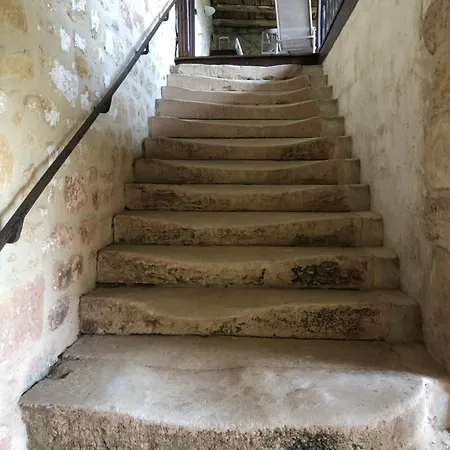 Aux Deux Lys Plazac