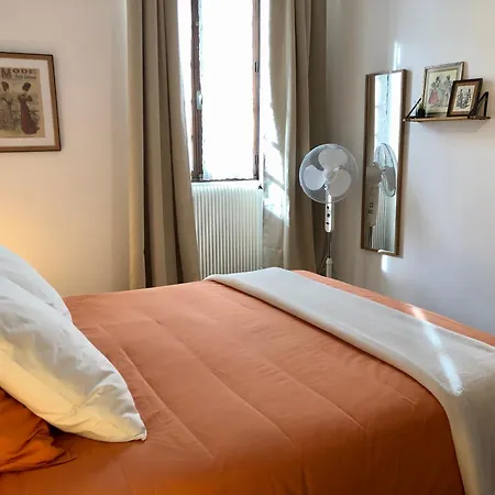 B&B Aux Deux Lys Plazac