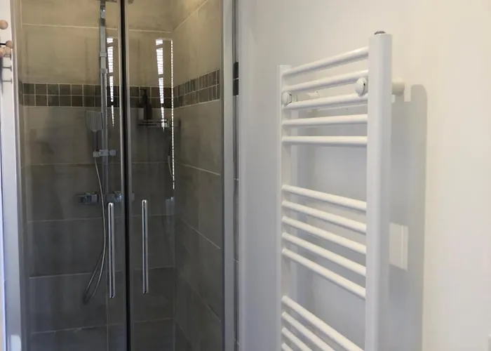 Aux Deux Lys Bed & Breakfast