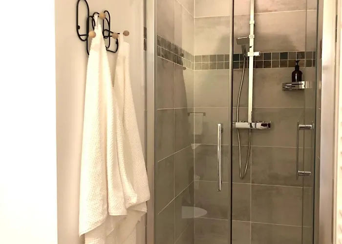 Aux Deux Lys Bed & Breakfast